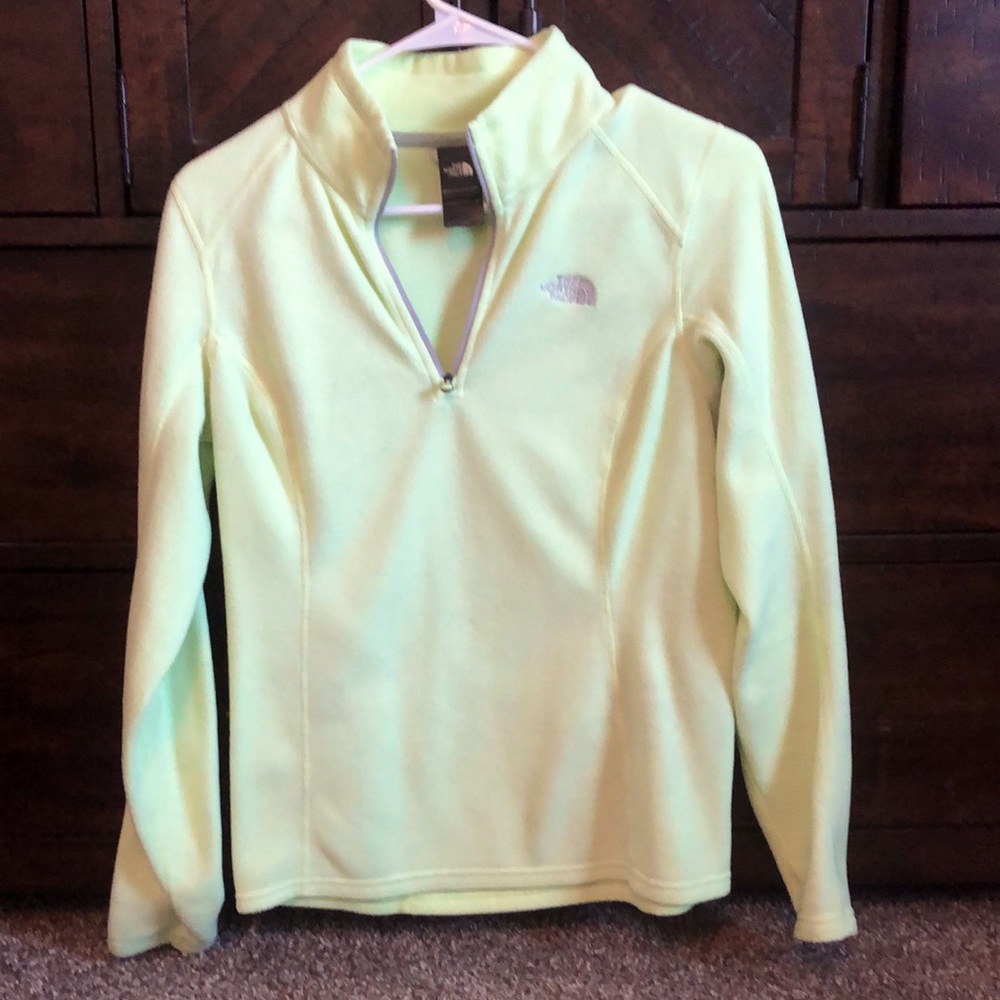 The North Face 1/4 zip. Like new. Size small.
